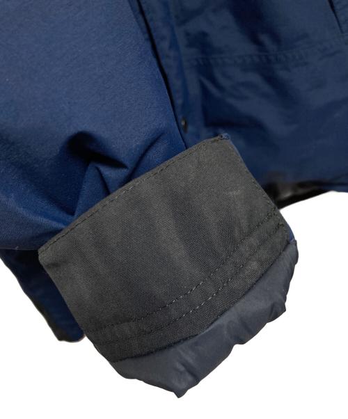THE NORTH FACE（ザ ノース フェイス）THE NORTH FACE (ザ ノース フェイス) マウンテンダウンジャケット ネイビー×ブラック サイズ:Mの古着・服飾アイテム