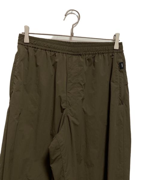 meltum（メルタム）meltum (メルタム) ALL-ROUND TECH PANTS オリーブ サイズ:不明の古着・服飾アイテム