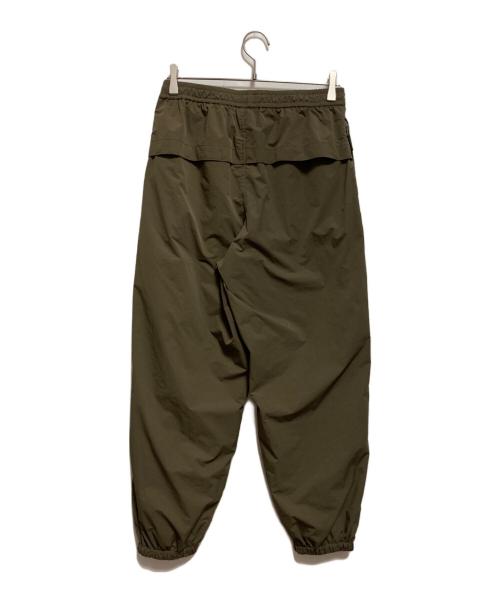 meltum（メルタム）meltum (メルタム) ALL-ROUND TECH PANTS オリーブ サイズ:不明の古着・服飾アイテム