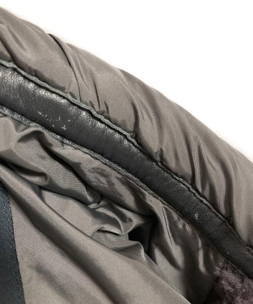 HERNO（ヘルノ）HERNO (ヘルノ) ムートン×中綿コンビ フーテッド ブルゾン グレー サイズ:48の古着・服飾アイテム