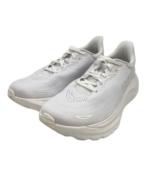 HOKAONEONE（ホカオネオネ）HOKAONEONE (ホカオネオネ) ARAHI 8 WIDE ホワイト サイズ:US9の古着・服飾アイテム