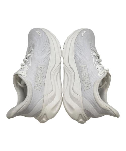HOKAONEONE（ホカオネオネ）HOKAONEONE (ホカオネオネ) ARAHI 8 WIDE ホワイト サイズ:US9の古着・服飾アイテム