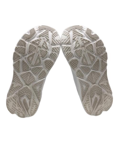 HOKAONEONE（ホカオネオネ）HOKAONEONE (ホカオネオネ) ARAHI 8 WIDE ホワイト サイズ:US9の古着・服飾アイテム