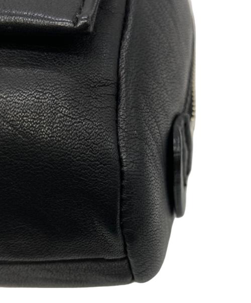 kawa-kawa（カワカワ）kawa-kawa (カワカワ) フラップレザーショルダーバッグ ブラックの古着・服飾アイテム