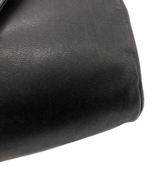 kawa-kawa（カワカワ）kawa-kawa (カワカワ) フラップレザーショルダーバッグ ブラックの古着・服飾アイテム