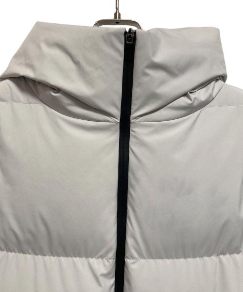 HERNO（ヘルノ）HERNO (ヘルノ) 2-LAYER WINDSTOPPER JACKET ホワイト サイズ:38の古着・服飾アイテム