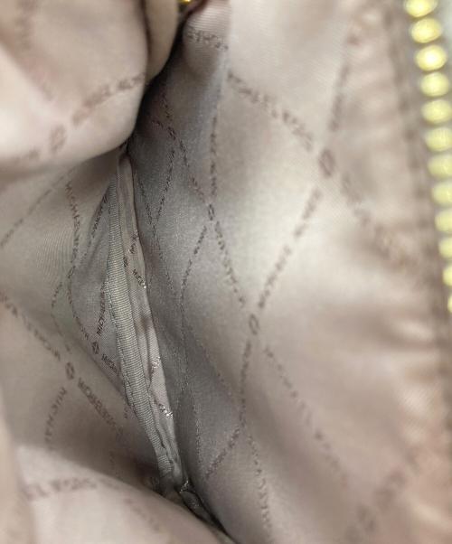 MICHAEL KORS（マイケルコース）MICHAEL KORS (マイケルコース) ショルダーバッグ ベージュの古着・服飾アイテム