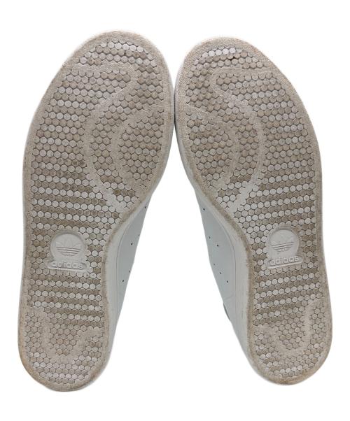adidas（アディダス）adidas (アディダス) ローカットスニーカー ホワイト×グリーン サイズ:US10.5の古着・服飾アイテム