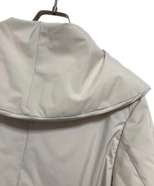 icB（アイシービー）icB (アイシービー) ADSダウン フーデットロングコート ベージュの古着・服飾アイテム