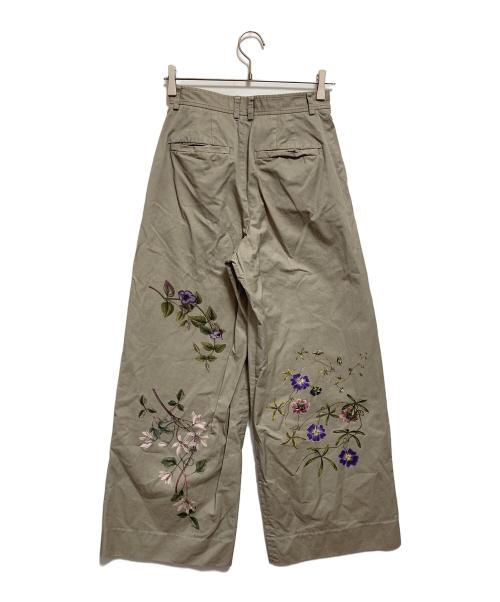 CABAN（キャバン）CABaN (キャバン) コットンツイル フラワープリント2タックワイドパンツ グリーン サイズ:XSの古着・服飾アイテム