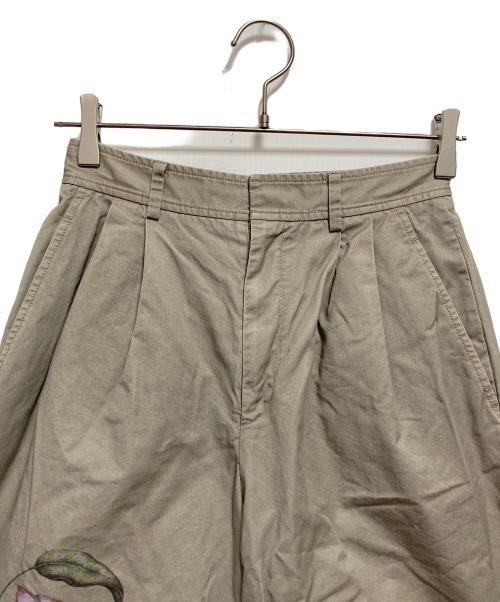 CABAN（キャバン）CABaN (キャバン) コットンツイル フラワープリント2タックワイドパンツ グリーン サイズ:XSの古着・服飾アイテム