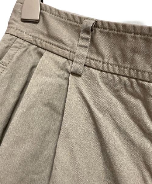 CABAN（キャバン）CABaN (キャバン) コットンツイル フラワープリント2タックワイドパンツ グリーン サイズ:XSの古着・服飾アイテム