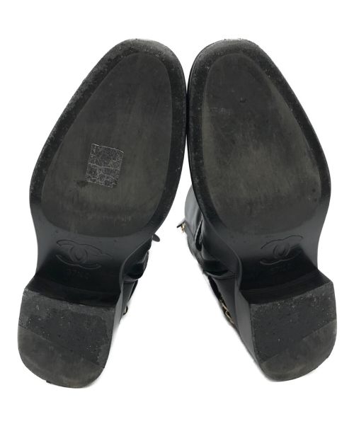 CHANEL（シャネル）CHANEL (シャネル) チェーンミドルブーツ ブラック サイズ:37 1/2の古着・服飾アイテム