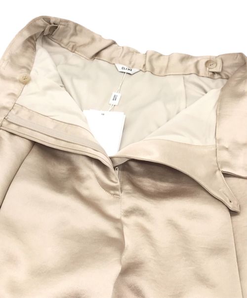 CLANE（クラネ）CLANE (クラネ) Satin Slacks Pants アイボリーの古着・服飾アイテム