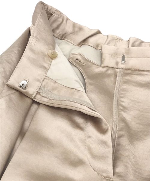 CLANE（クラネ）CLANE (クラネ) Satin Slacks Pants アイボリーの古着・服飾アイテム