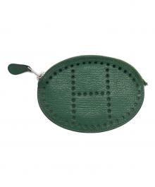 HERMES（エルメス）の古着「Hロゴ パンチング エブリン レザーコインケース」｜グリーン