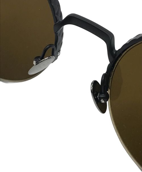 BOTTEGA VENETA（ボッテガベネタ）BOTTEGA VENETA (ボッテガベネタ) イントレチャート パイロット ラウンドサングラス ブラック サイズ:下記参照の古着・服飾アイテム