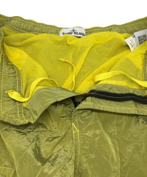 STONE ISLAND（ストーンアイランド）STONE ISLAND (ストーンアイランド) ナイロンメタルパンツ イエロー サイズ:Mの古着・服飾アイテム