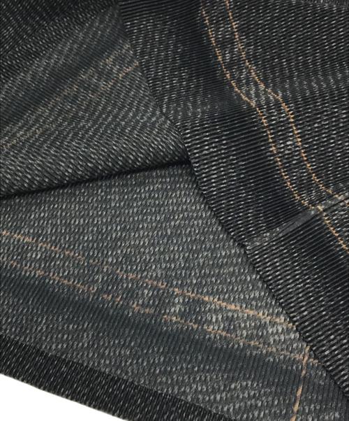 PLEATS PLEASE（プリーツプリーズ）PLEATS PLEASE (プリーツプリーズ) 転写プリント ハイネックプリーツカットソー ブラック サイズ:3の古着・服飾アイテム