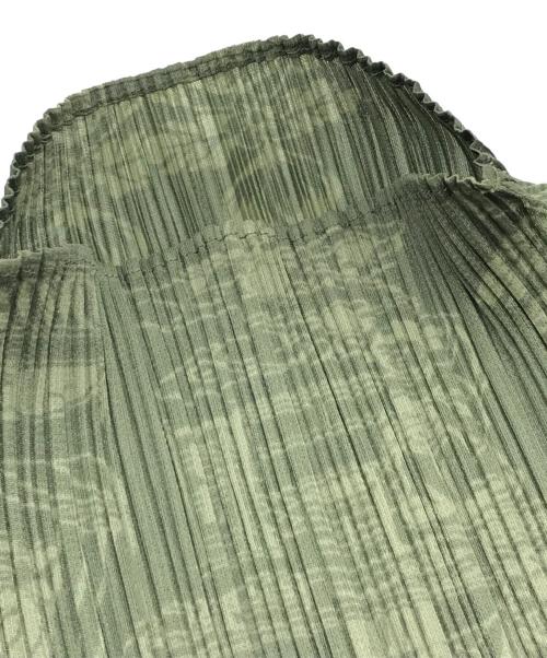 PLEATS PLEASE（プリーツプリーズ）PLEATS PLEASE (プリーツプリーズ) プリントプリーツカットソー カーキ サイズ:3の古着・服飾アイテム