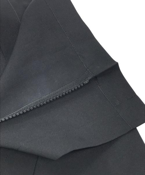 132 5. ISSEY MIYAKE（132 5. イッセイ ミヤケ）132 5. ISSEY MIYAKE (132 5. イッセイ ミヤケ) 変形フルジップノースリーブブラウス ブラック サイズ:3の古着・服飾アイテム