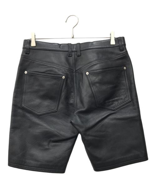 JOHN LAWRENCE SULLIVAN（ジョン ローレンス サリバン）JOHN LAWRENCE SULLIVAN (ジョン ローレンス サリバン) レザーショーツ ブラック サイズ:46の古着・服飾アイテム