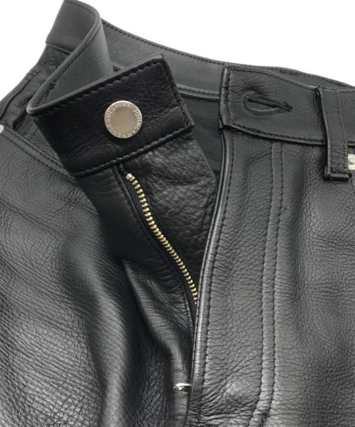 JOHN LAWRENCE SULLIVAN（ジョン ローレンス サリバン）JOHN LAWRENCE SULLIVAN (ジョン ローレンス サリバン) レザーショーツ ブラック サイズ:46の古着・服飾アイテム