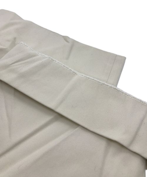 INTERIM（インテリム）INTERIM (インテリム) トルコオーガニックコットンドリル 2タック ワイドテーパードスラックス アイボリー サイズ:4の古着・服飾アイテム