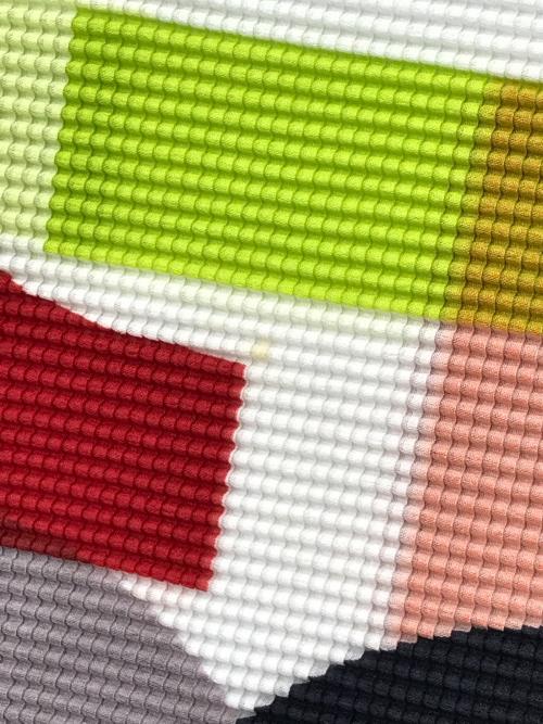 me ISSEY MIYAKE（ミーイッセイ ミヤケ）me ISSEY MIYAKE (ミーイッセイ ミヤケ) ナンバリング 半袖 Tシャツ マルチカラー サイズ:FREEの古着・服飾アイテム