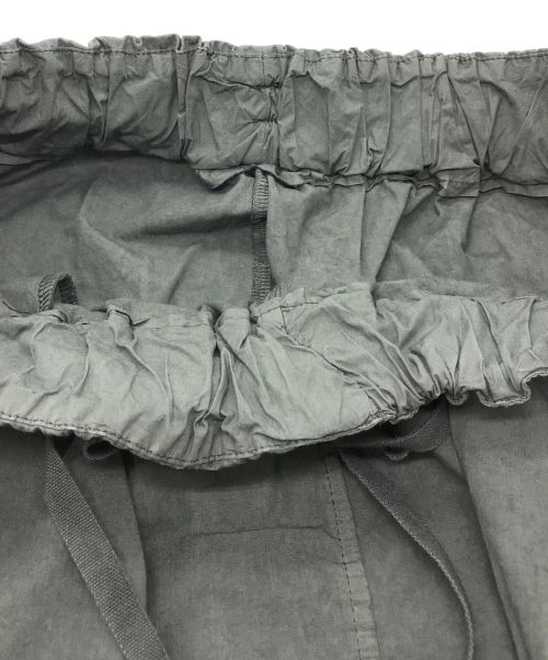 album di famiglia（アルバム ディ ファミリア）ALBUM DI FAMIGLIA (アルバム ディ ファミリア) コットンスカート グレー サイズ:FREEの古着・服飾アイテム