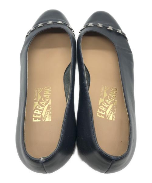 Salvatore Ferragamo（サルヴァトーレ フェラガモ）Salvatore Ferragamo (サルヴァトーレ フェラガモ) PIMA30 パンプス ネイビー サイズ:25の古着・服飾アイテム