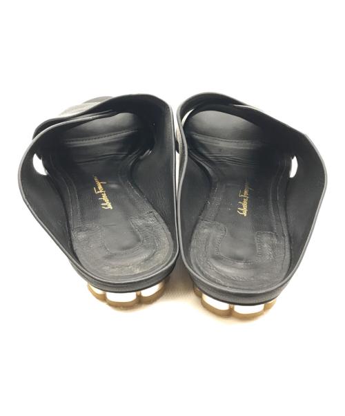 Salvatore Ferragamo（サルヴァトーレ フェラガモ）Salvatore Ferragamo (サルヴァトーレ フェラガモ) LASA10 サンダル ブラック サイズ:8.5の古着・服飾アイテム