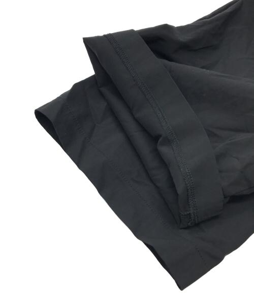 ELENDEEK（エレンディーク）ELENDEEK (エレンディーク) FRILL PEPLUM BL ブラック サイズ:FREEの古着・服飾アイテム