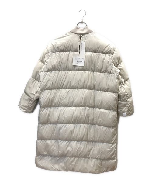 MaxMara（マックスマーラ）MaxMara (マックスマーラ) テクニカル キャンバス リバーシブル ダウン コート ベージュ サイズ:44 未使用品の古着・服飾アイテム