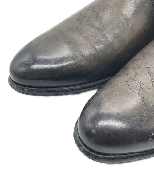 Berluti（ベルルッティ）Berluti (ベルルッティ) カーシヴ ガレ レザー ローファー グレー サイズ:7 1/2の古着・服飾アイテム