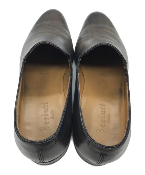 Berluti（ベルルッティ）Berluti (ベルルッティ) カーシヴ ガレ レザー ローファー グレー サイズ:7 1/2の古着・服飾アイテム