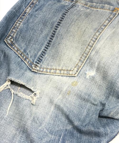 DSQUARED2（ディースクエアード）DSQUARED2 (ディースクエアード) クラッシュリペアデニムパンツ インディゴ サイズ:44の古着・服飾アイテム