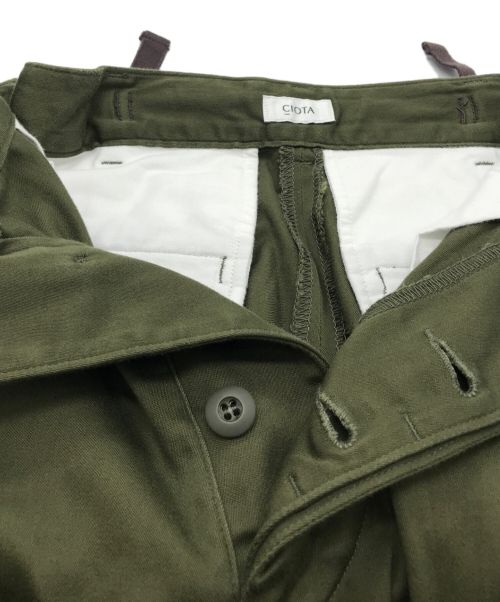 CIOTA（シオタ）CIOTA (シオタ) スビンコットンウェザージャングルファティーグパンツ カーキ サイズ:4の古着・服飾アイテム