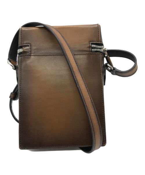 Berluti（ベルルッティ）Berluti (ベルルッティ) スクワットスワイプ カリグラフィ レザーショルダーバッグ ブラウンの古着・服飾アイテム