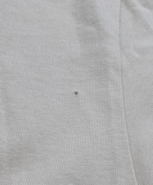 MONCLER GENIUS（モンクレール ジーニアス）MONCLER GENIUS (モンクレール ジーニアス) ワンポイントロゴTシャツ ベージュ サイズ:2の古着・服飾アイテム