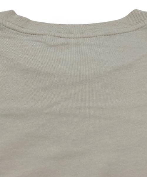 MONCLER GENIUS（モンクレール ジーニアス）MONCLER GENIUS (モンクレール ジーニアス) ワンポイントロゴTシャツ ベージュ サイズ:2の古着・服飾アイテム