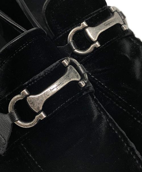 Salvatore Ferragamo（サルヴァトーレ フェラガモ）Salvatore Ferragamo (サルヴァトーレ フェラガモ) ベロアビットローファー ブラック サイズ:6 1/2EEの古着・服飾アイテム