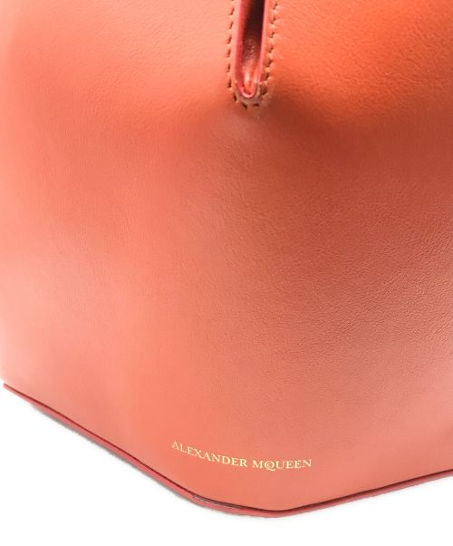 ALEXANDER McQUEEN（アレキサンダーマックイーン）ALEXANDER McQUEEN (アレキサンダーマックイーン) レザー バケットバッグ レッド サイズ:下記参照の古着・服飾アイテム