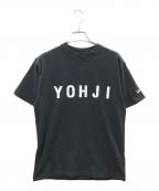YOHJI YAMAMOTO×New Eraヨウジヤマモト×ニューエラ）の古着「コラボロゴTシャツ」｜ブラック