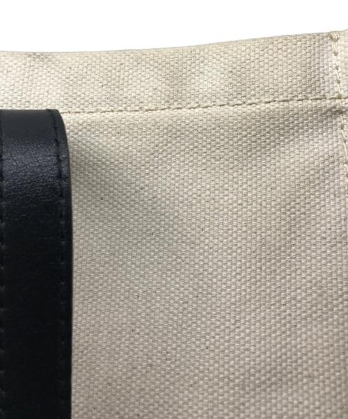 JIMMY CHOO（ジミーチュウ）JIMMY CHOO (ジミーチュウ) キャンバストートバッグ ホワイトの古着・服飾アイテム