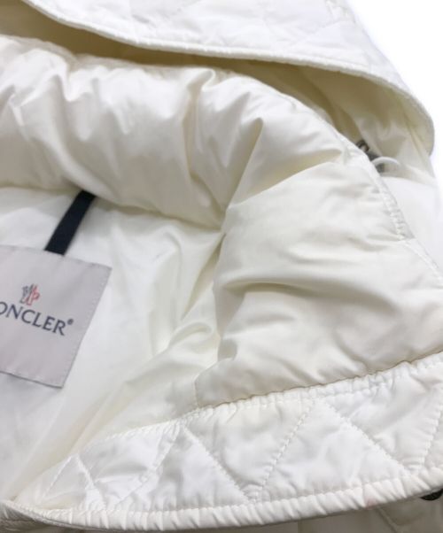 MONCLER（モンクレール）MONCLER (モンクレール) ダウンジャケット ホワイトの古着・服飾アイテム