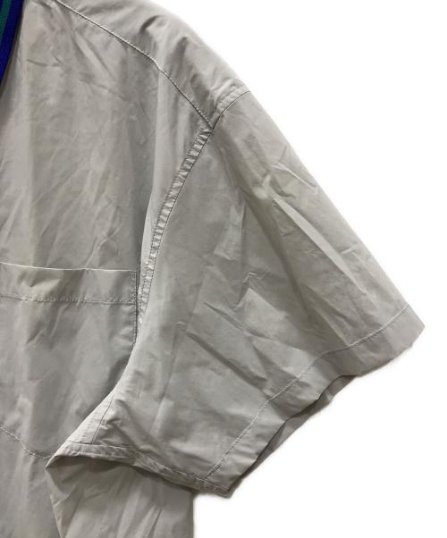 kolor/BEACON（カラービーコン）kolor/BEACON (カラービーコン) Nyストレッチタフタシャツ ベージュ サイズ:Sの古着・服飾アイテム