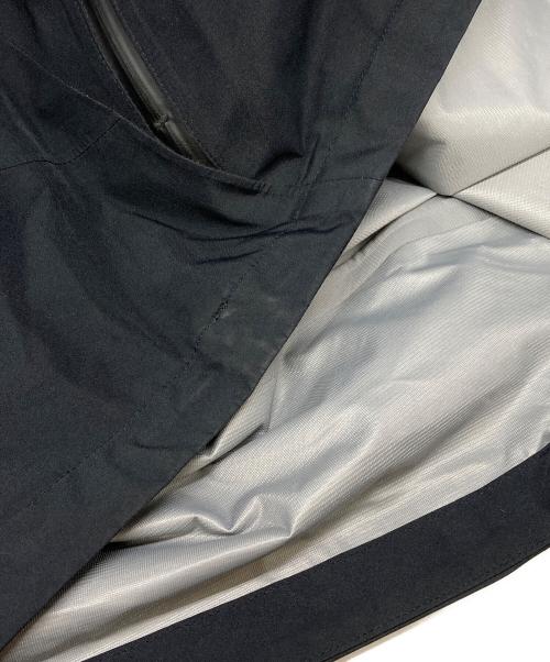 WIND AND SEA（ウィンダンシー）WIND AND SEA (ウィンダンシー) snow peak (スノーピーク) GORE-TEX(R) Rain Jacket ブラック サイズ:Mの古着・服飾アイテム