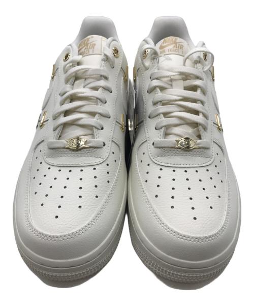 NIKE（ナイキ）NIKE (ナイキ) AIR FORCE 1 ‘07 LX オフホワイト サイズ:26.5 未使用品の古着・服飾アイテム