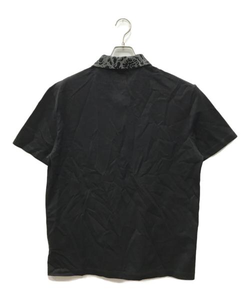 VERSACE（ヴェルサーチェ）VERSACE (ヴェルサーチェ) ロゴ刺繍ポロシャツ ブラック サイズ:2XL 未使用品の古着・服飾アイテム